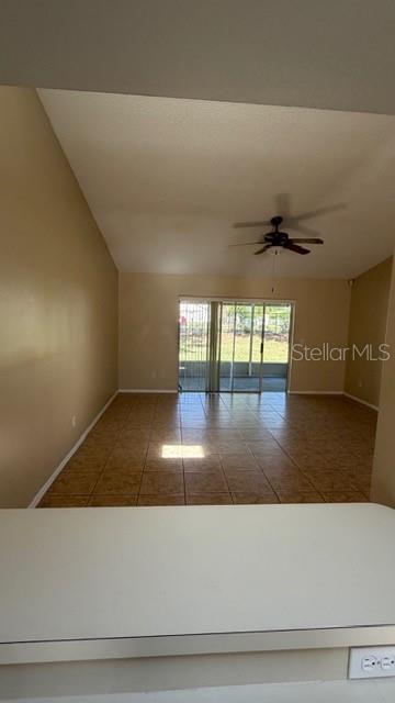 Image 17 of 21 For 527 Azinger Circle