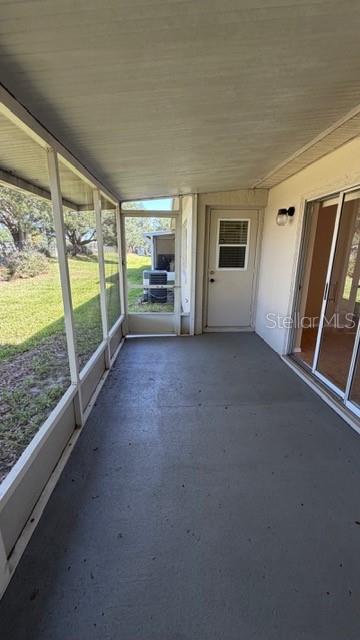 Image 20 of 21 For 527 Azinger Circle