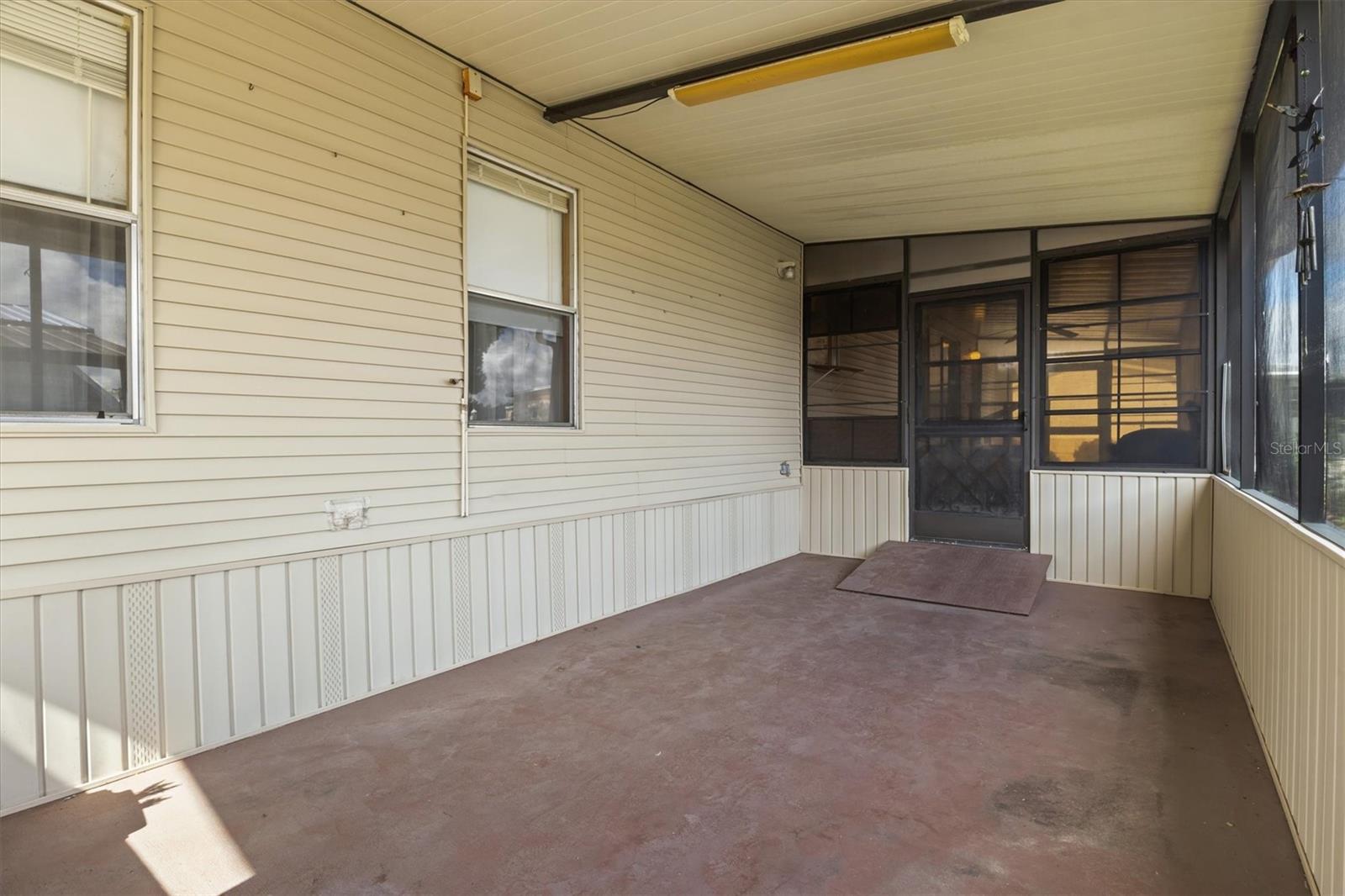 Image 23 of 35 For 132 Orangewood Drive 68