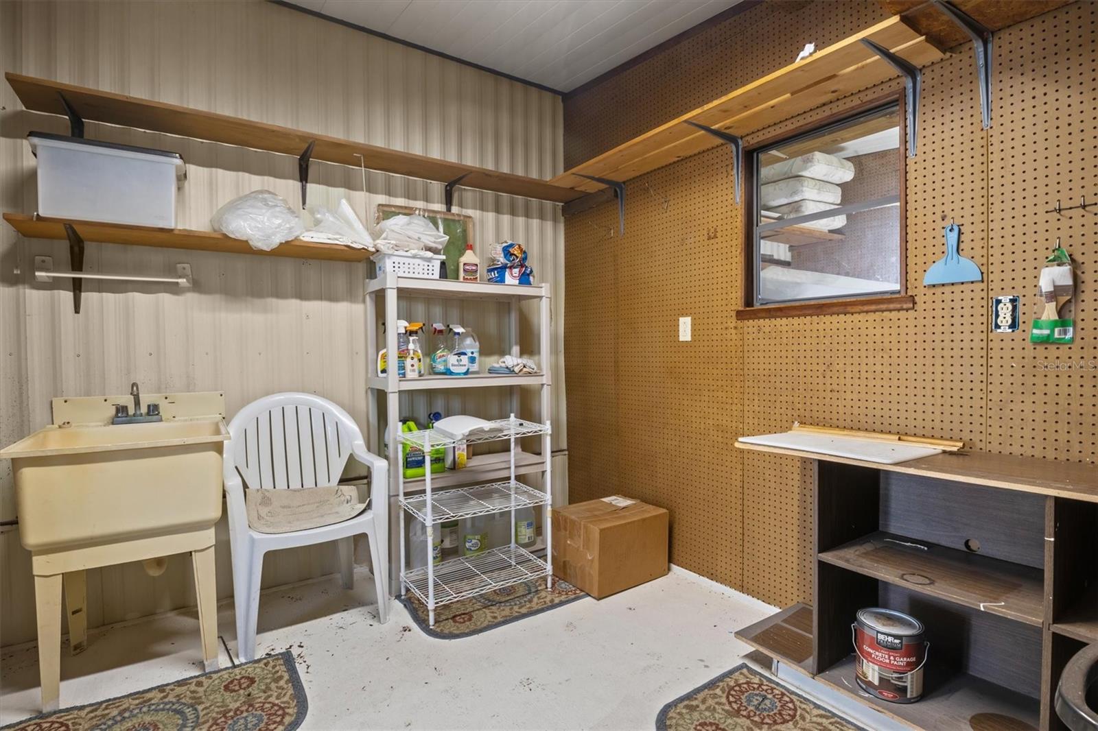 Image 25 of 35 For 132 Orangewood Drive 68