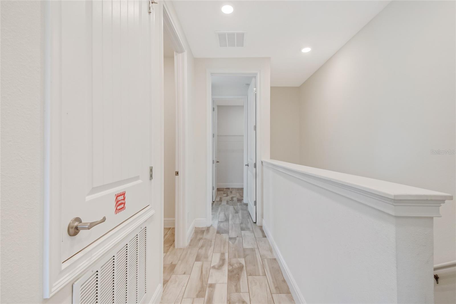 Image 31 of 46 For 2915 Castaway Lane