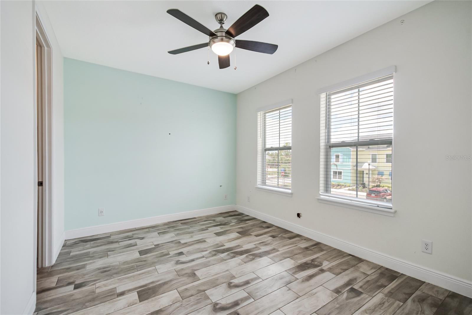 Image 38 of 46 For 2915 Castaway Lane