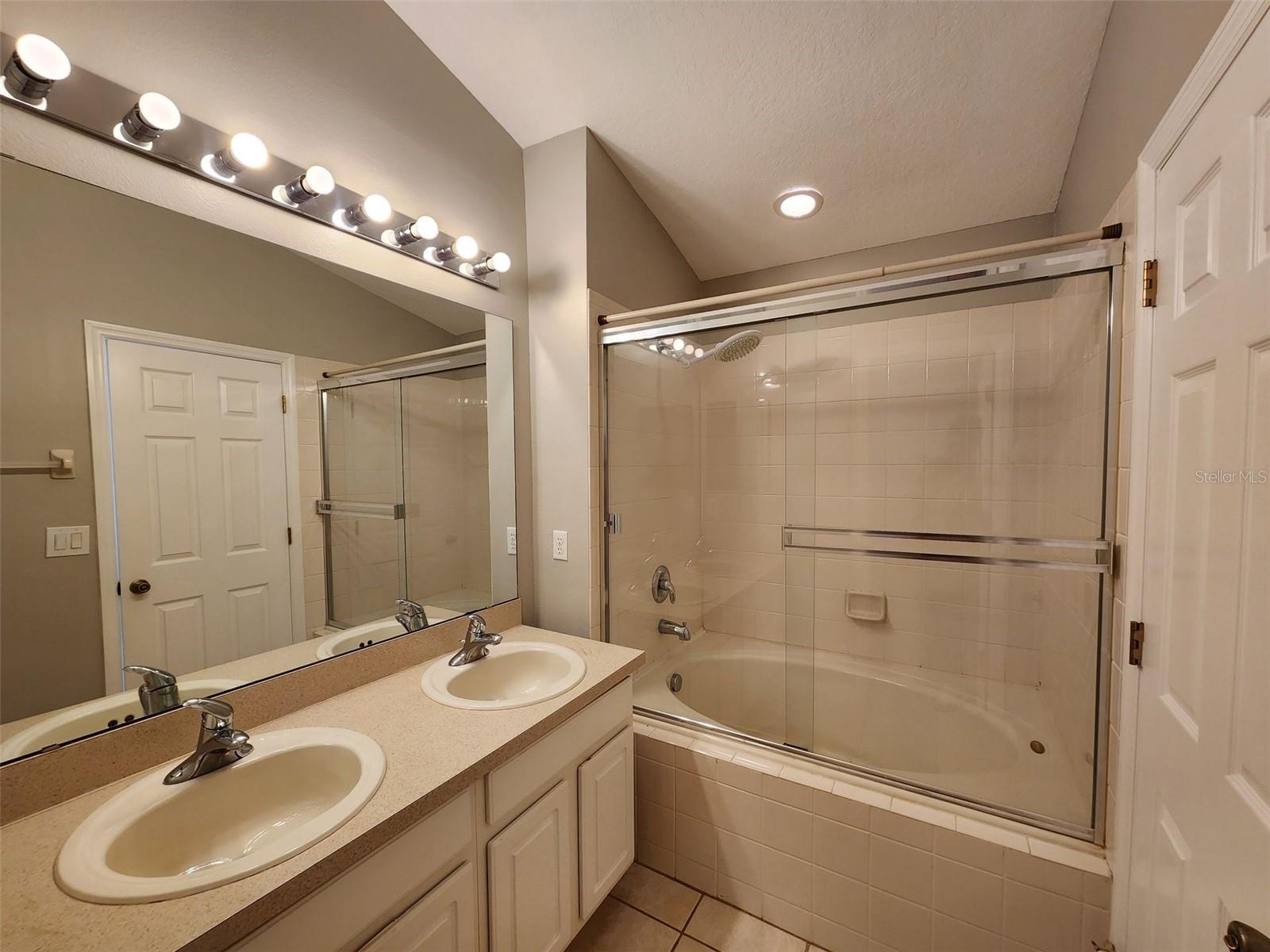 Image 18 of 25 For 12654 Langstaff Drive