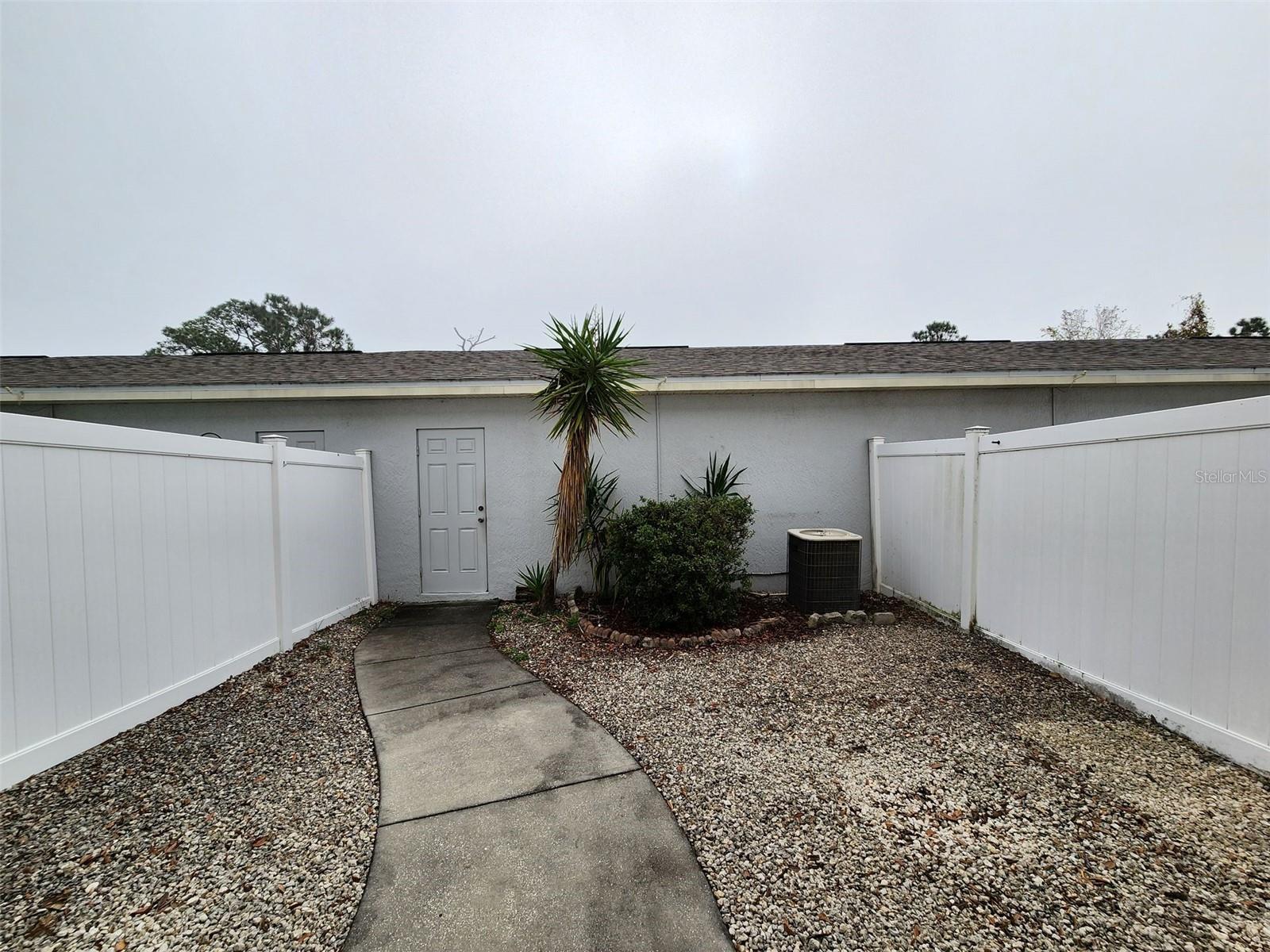 Image 21 of 25 For 12654 Langstaff Drive