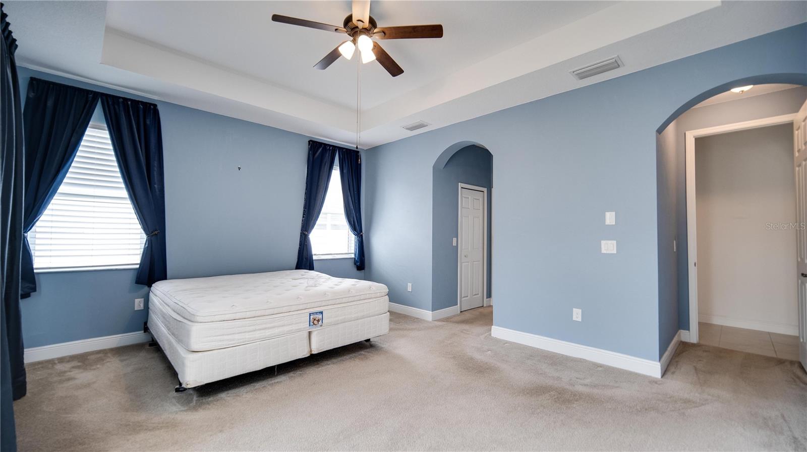 Image 10 of 24 For 16760 Meadows Street