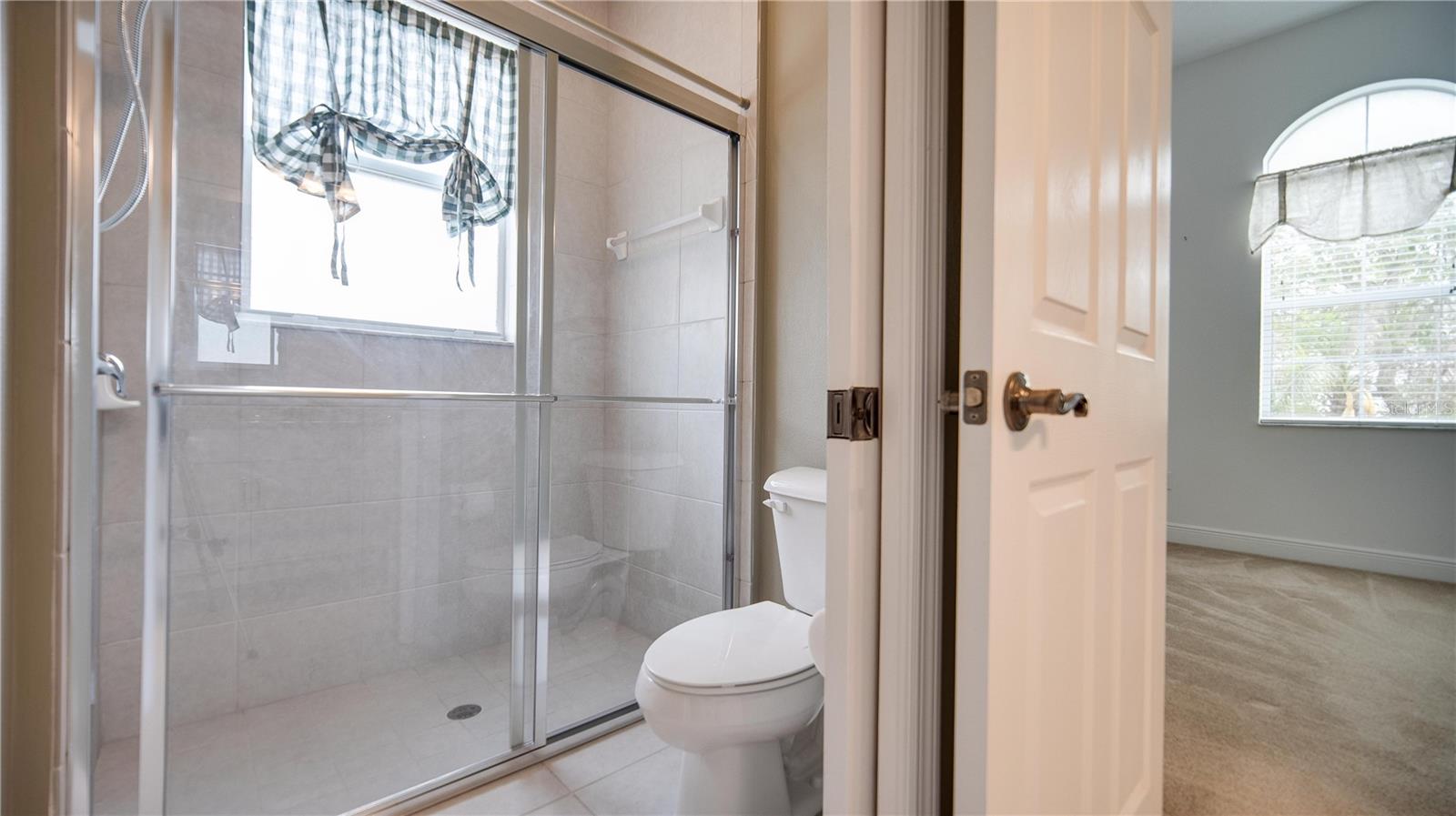 Image 18 of 24 For 16760 Meadows Street