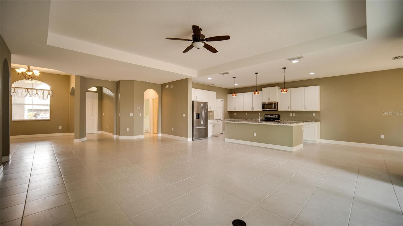 Image 6 of 24 For 16760 Meadows Street