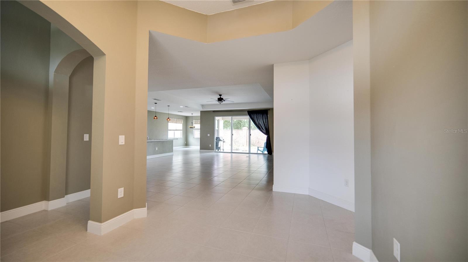 Image 8 of 24 For 16760 Meadows Street