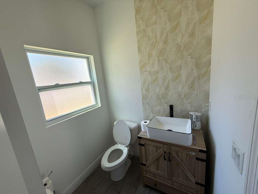 Image 11 of 37 For 408 Finley Avenue