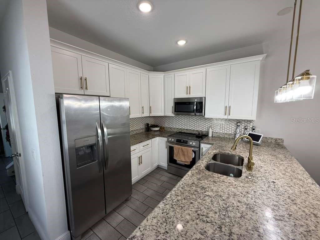 Image 12 of 37 For 408 Finley Avenue