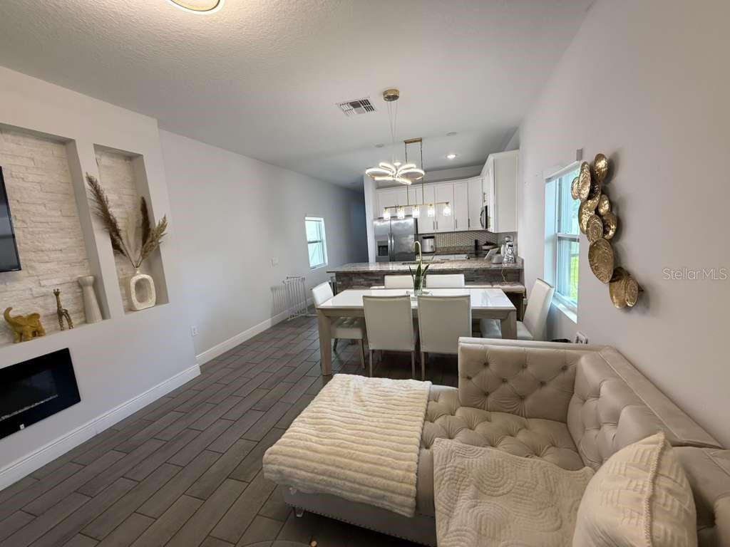 Image 15 of 37 For 408 Finley Avenue