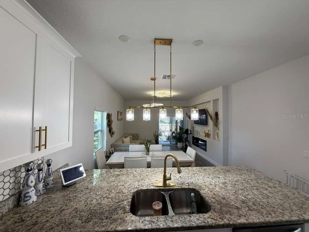 Image 17 of 37 For 408 Finley Avenue