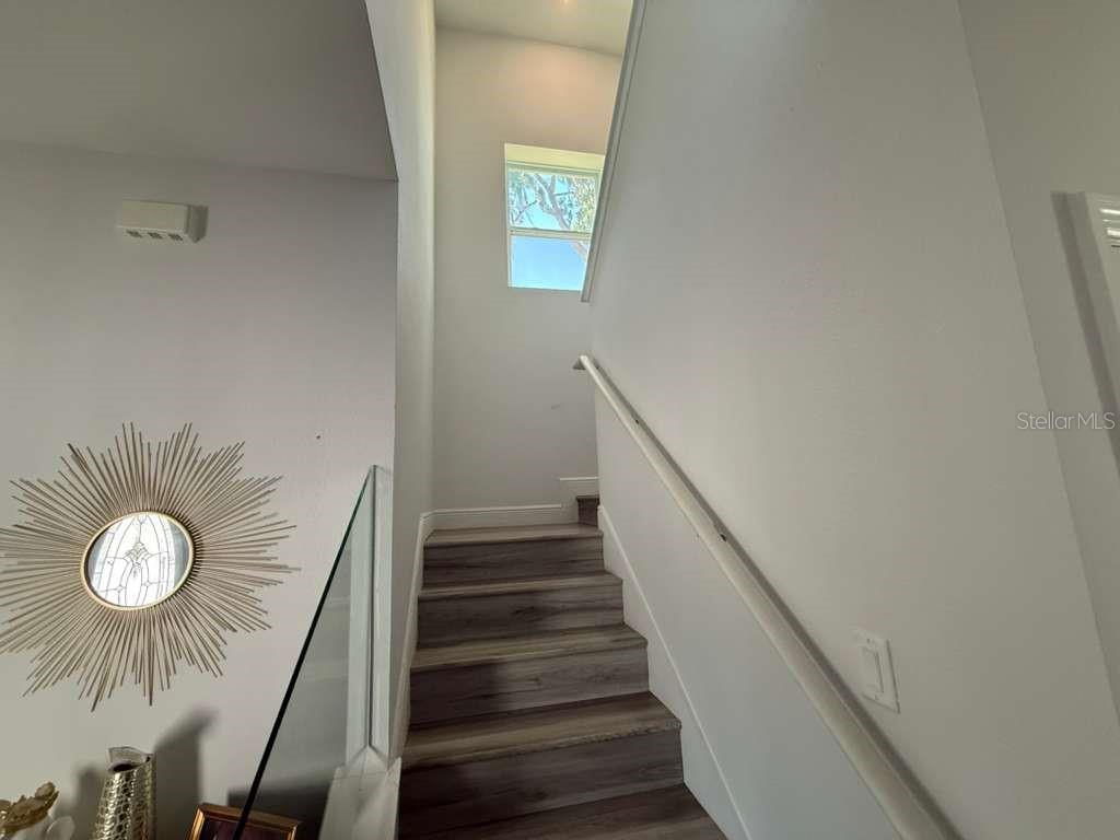 Image 22 of 37 For 408 Finley Avenue