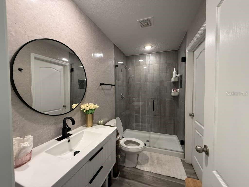 Image 29 of 37 For 408 Finley Avenue