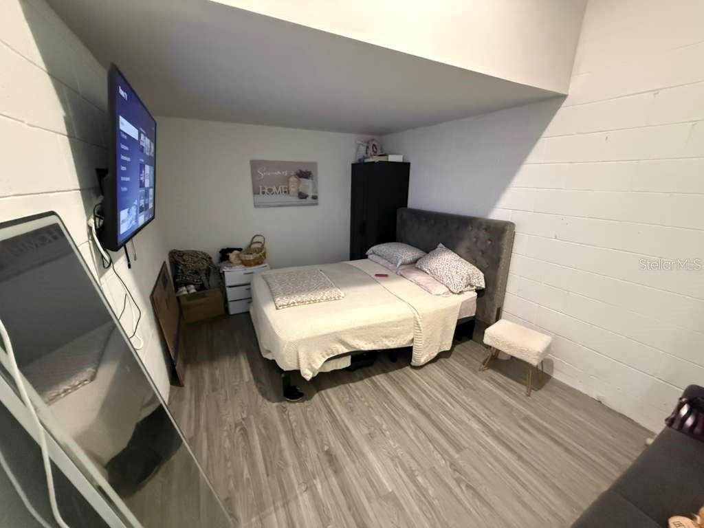 Image 6 of 37 For 408 Finley Avenue