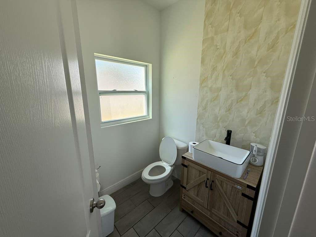 Image 7 of 37 For 408 Finley Avenue