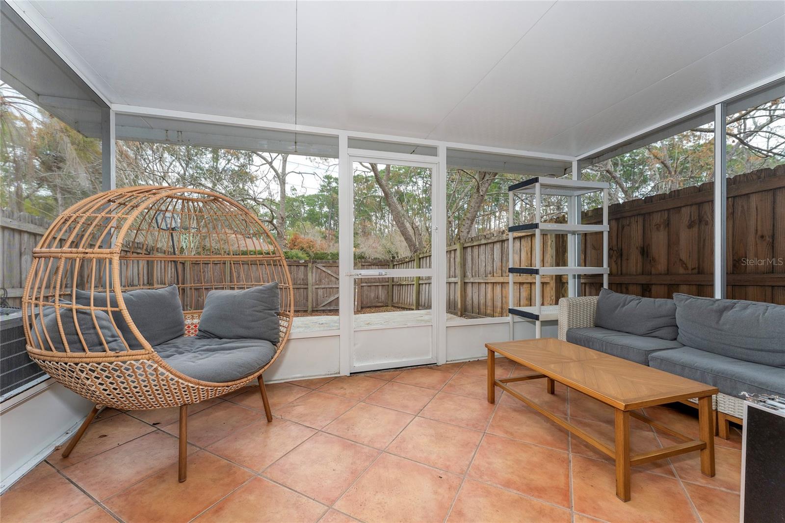 Image 20 of 26 For 4467 Brook Hollow Circle