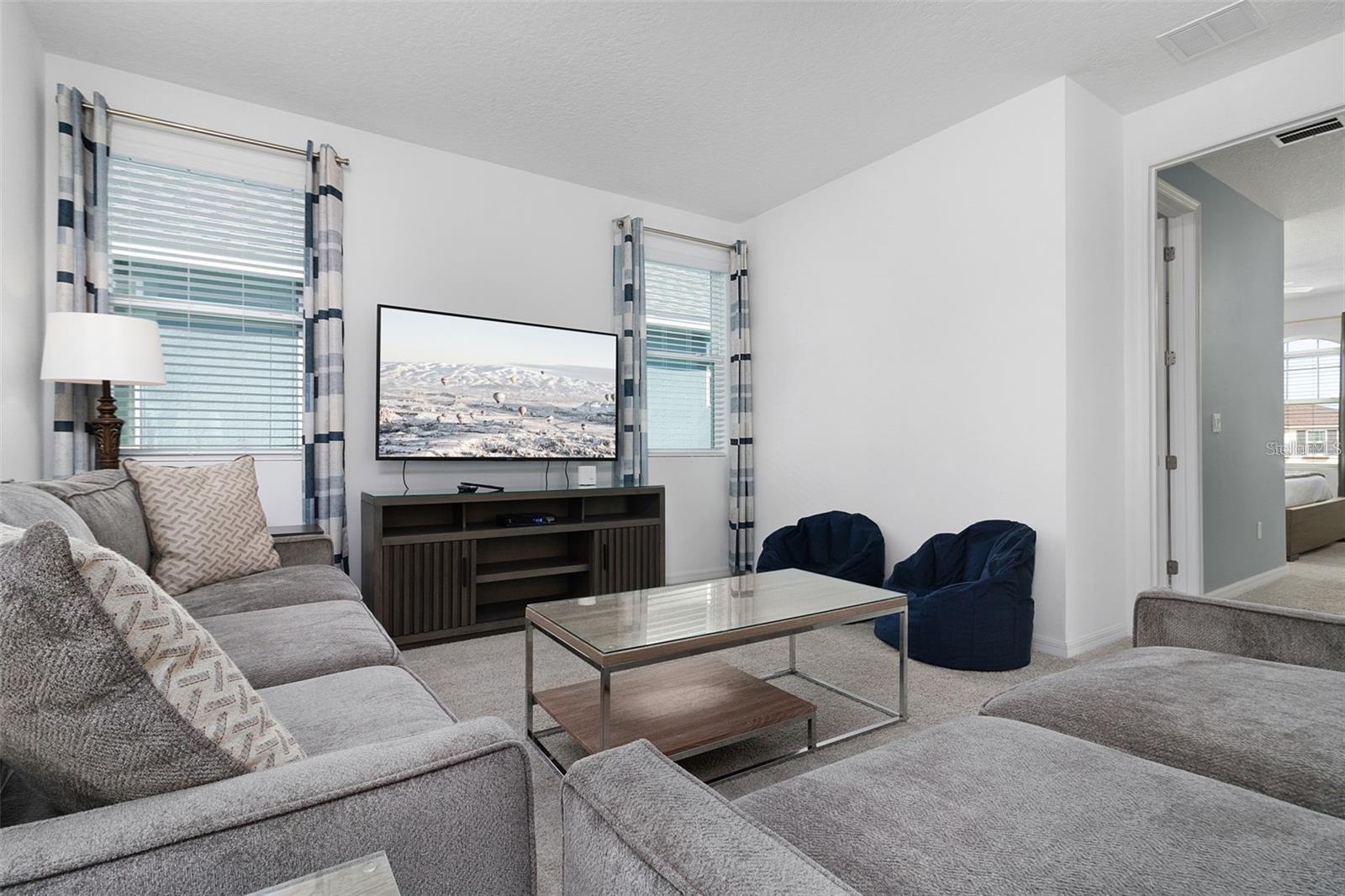 Image 31 of 84 For 8904 Caroline Bay Court