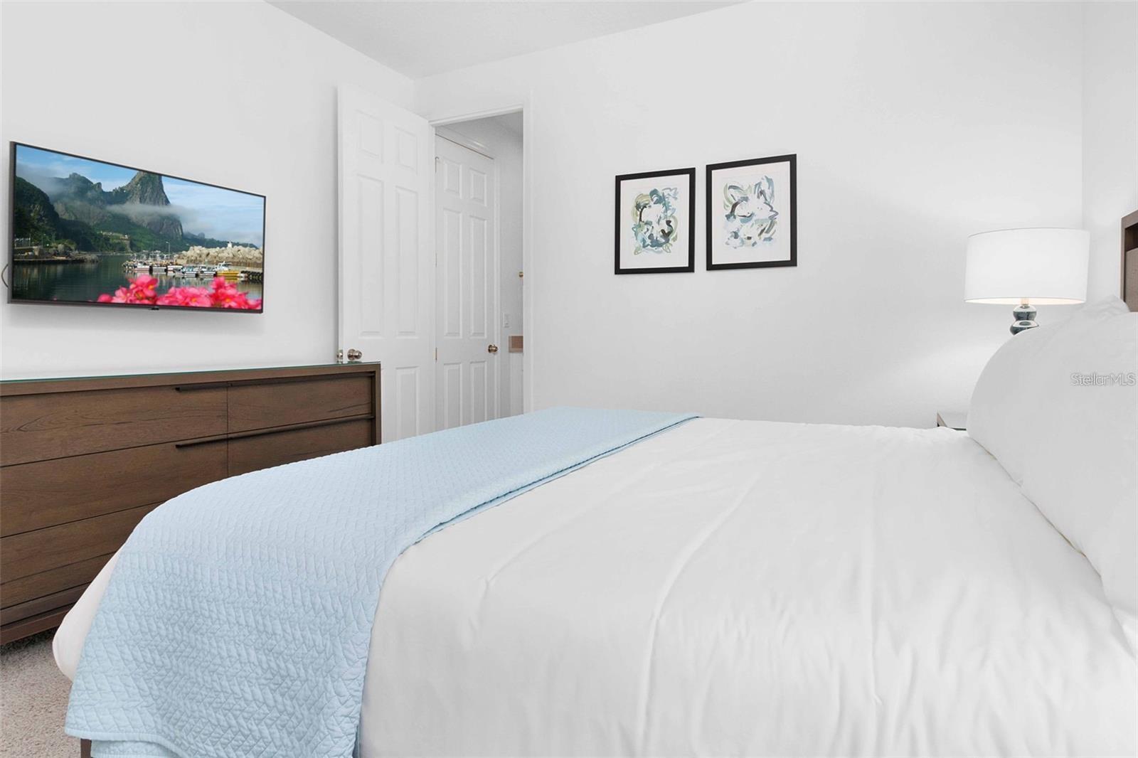 Image 44 of 84 For 8904 Caroline Bay Court