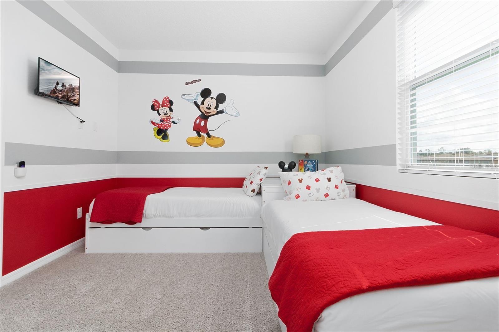 Image 54 of 84 For 8904 Caroline Bay Court