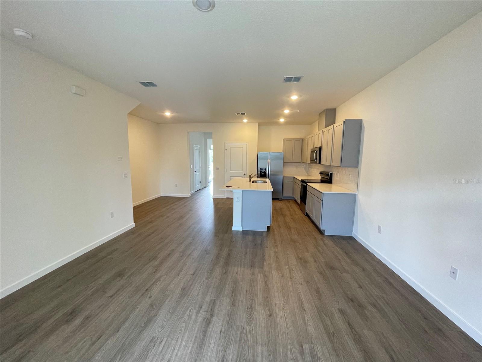 Image 4 of 25 For 3312 Chroma Street