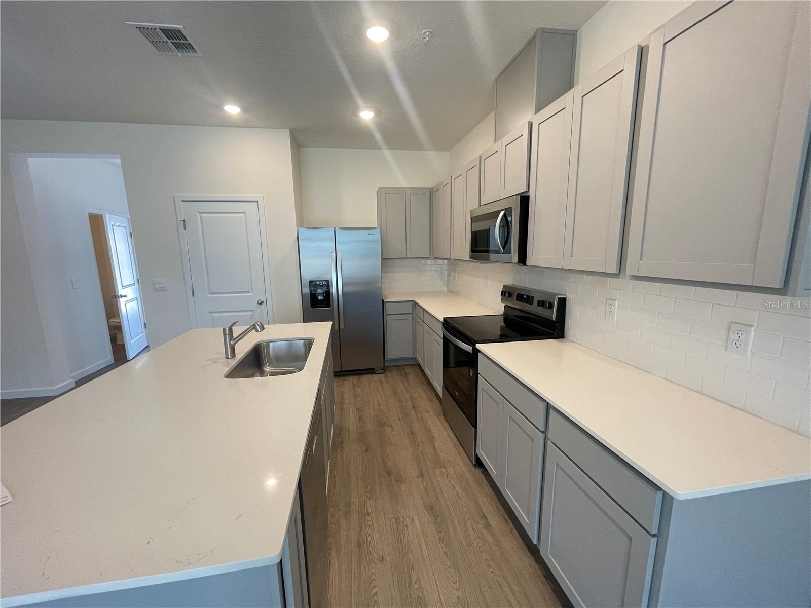 Image 5 of 25 For 3312 Chroma Street