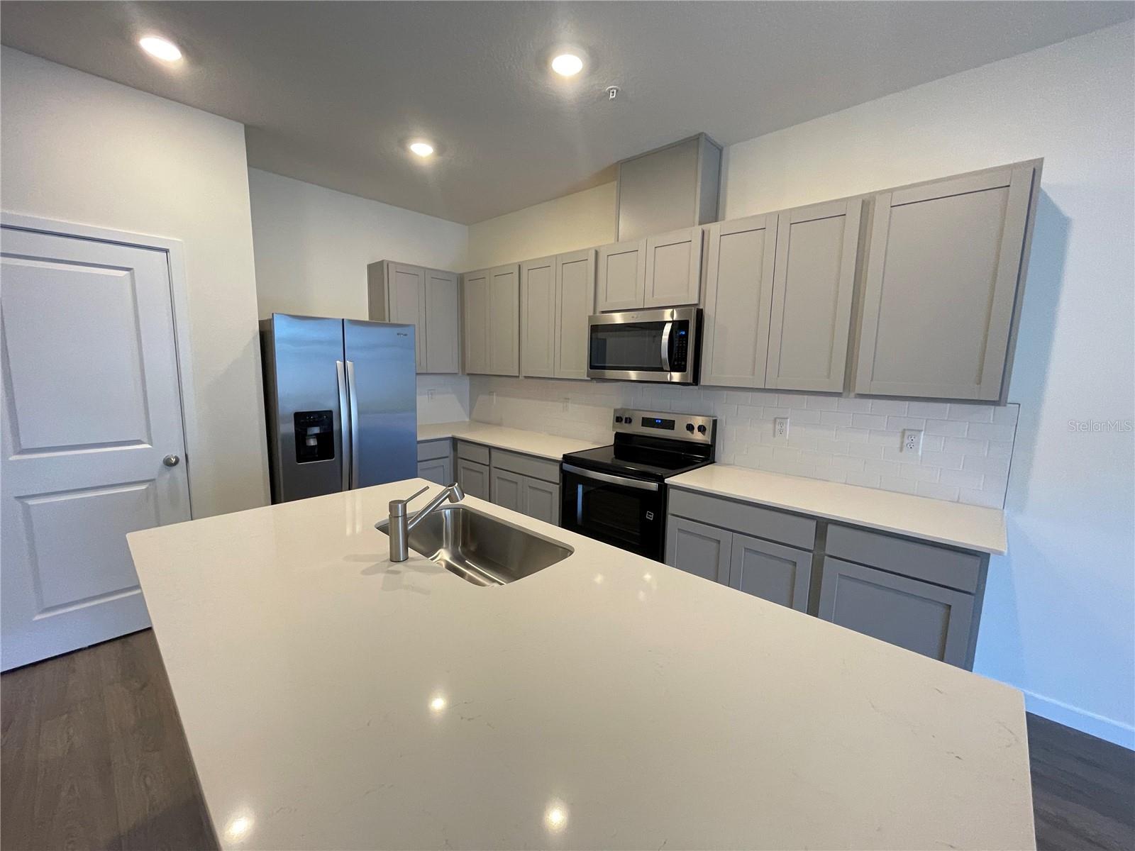 Image 7 of 25 For 3312 Chroma Street