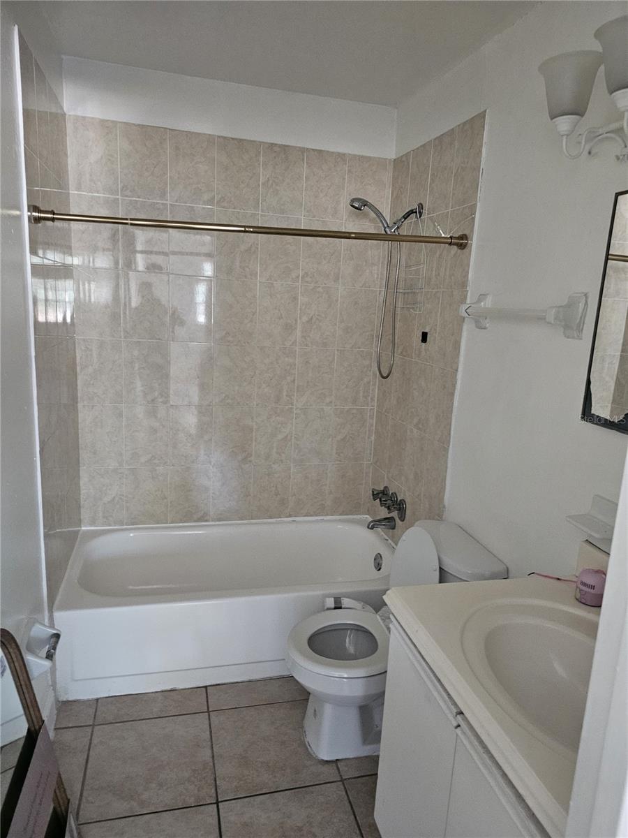 Image 14 of 14 For 1709 Michigan Avenue C