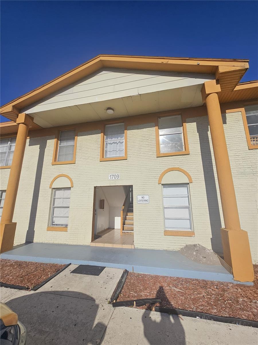 Image 2 of 14 For 1709 Michigan Avenue C