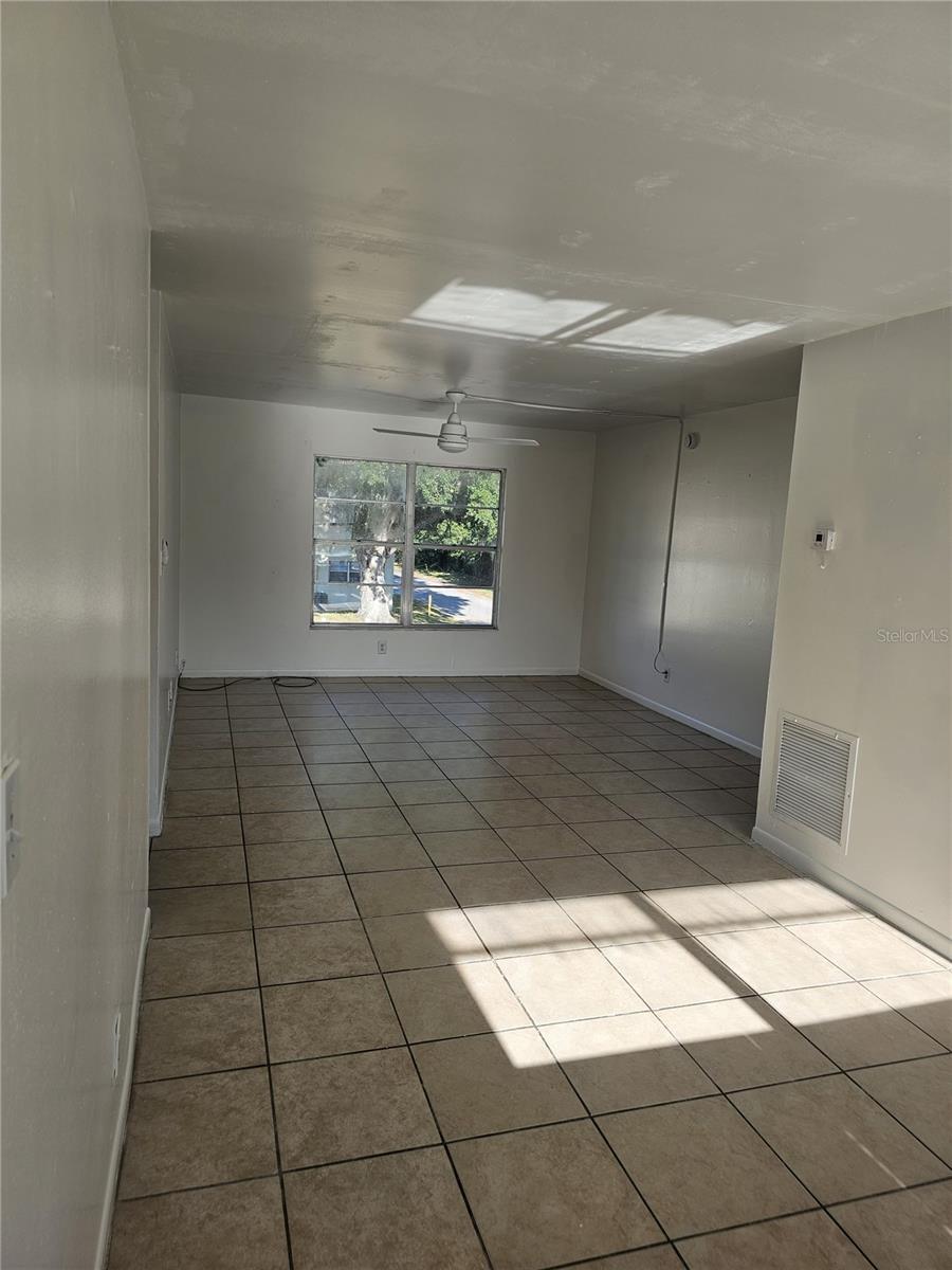 Image 4 of 14 For 1709 Michigan Avenue C