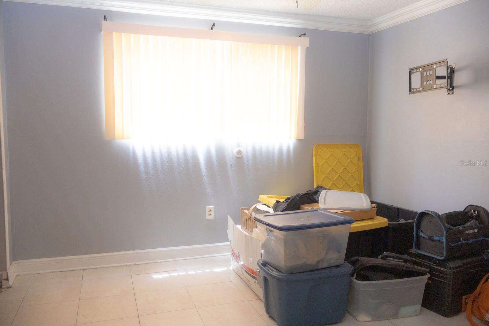 Listing photo id 3 for 924 Lake Destiny Road D