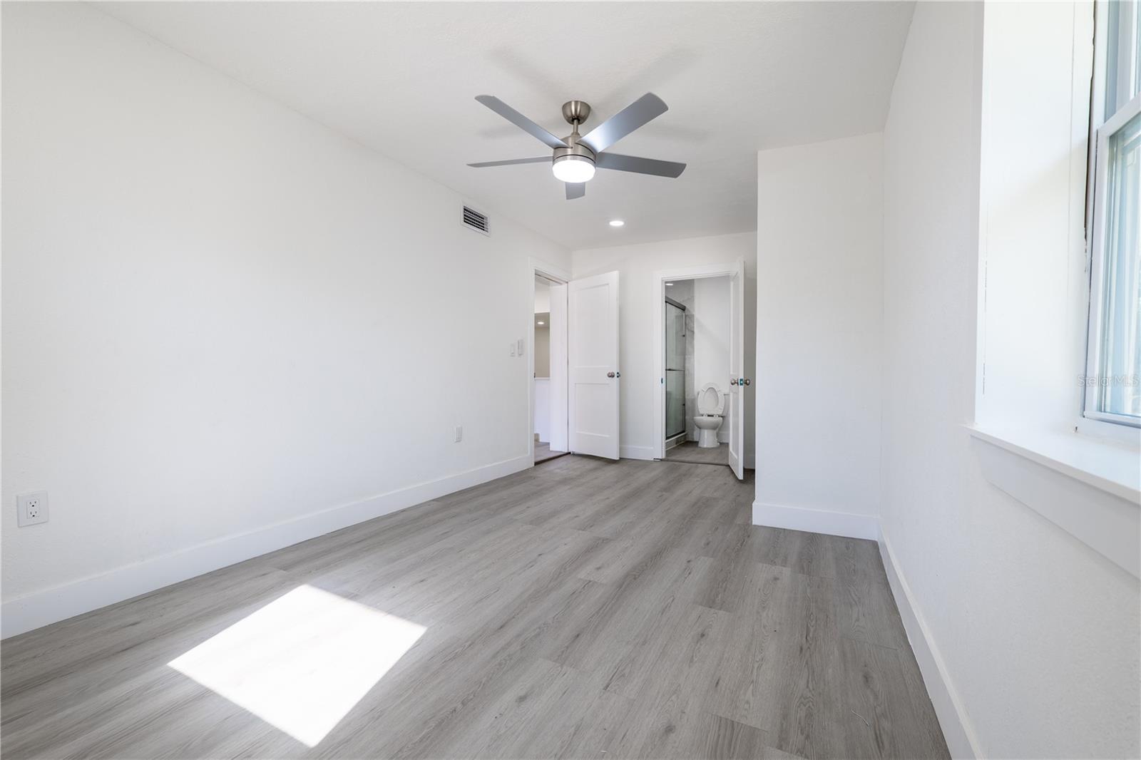 Image 17 of 35 For 309 Hope Circle