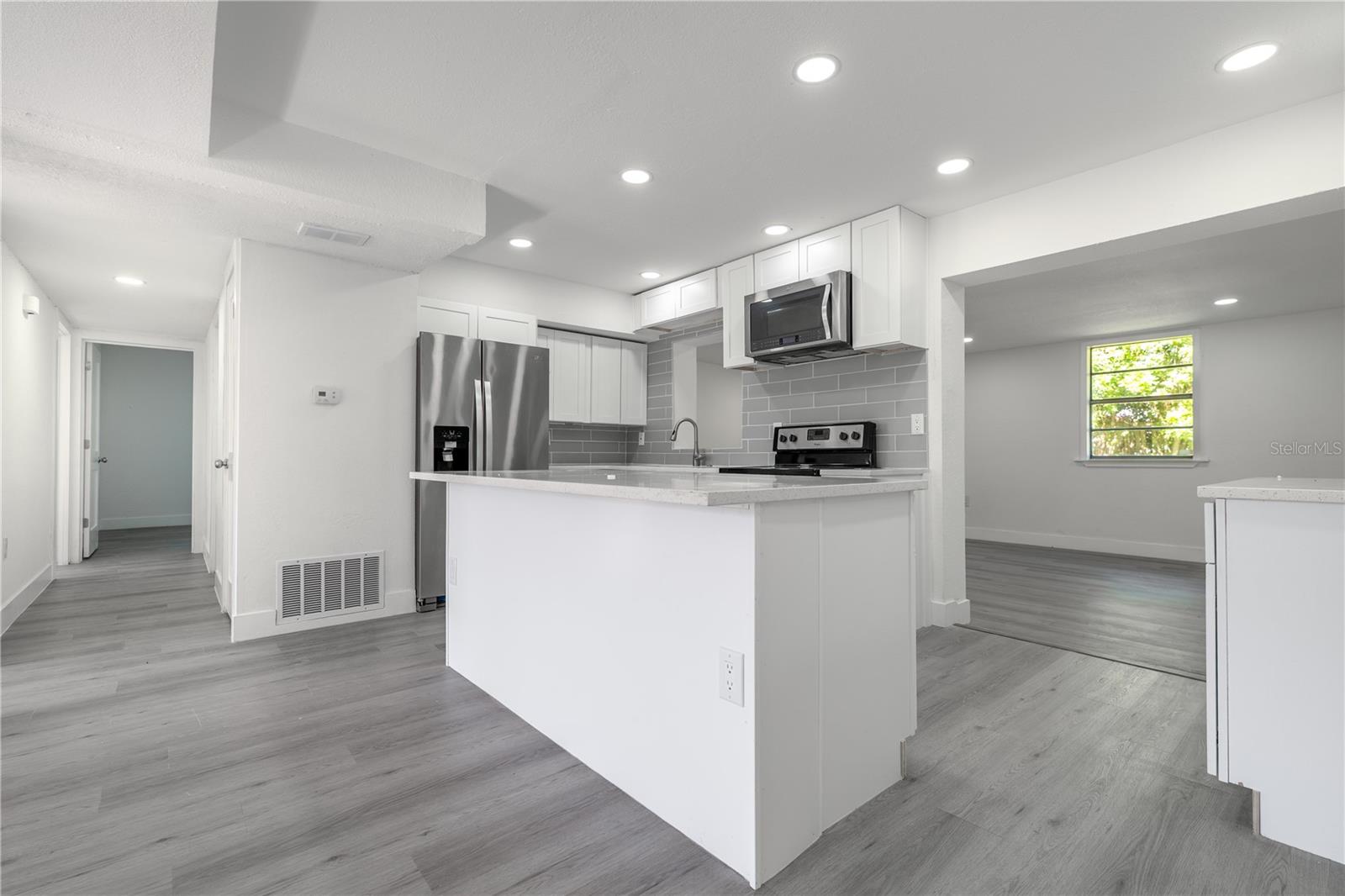 Image 5 of 35 For 309 Hope Circle