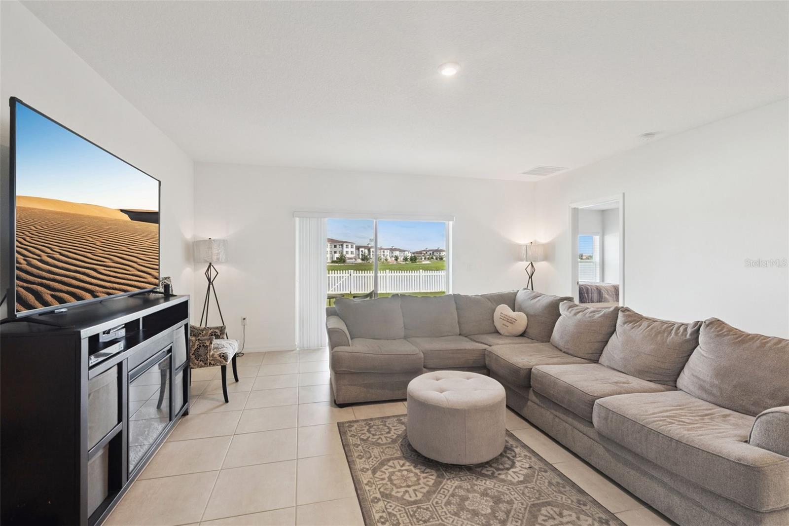 Image 13 of 29 For 392 Citrine Loop