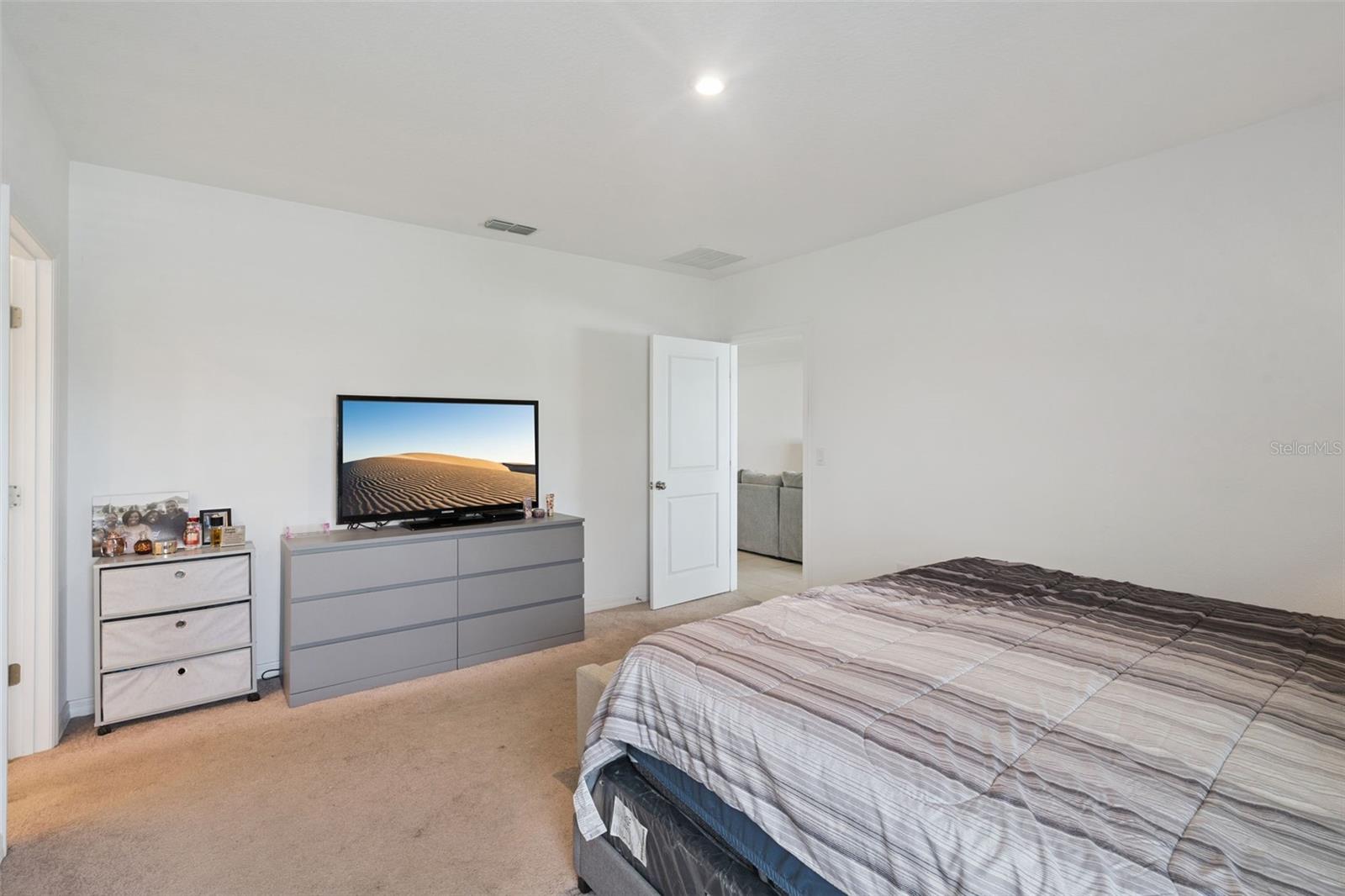 Image 17 of 29 For 392 Citrine Loop