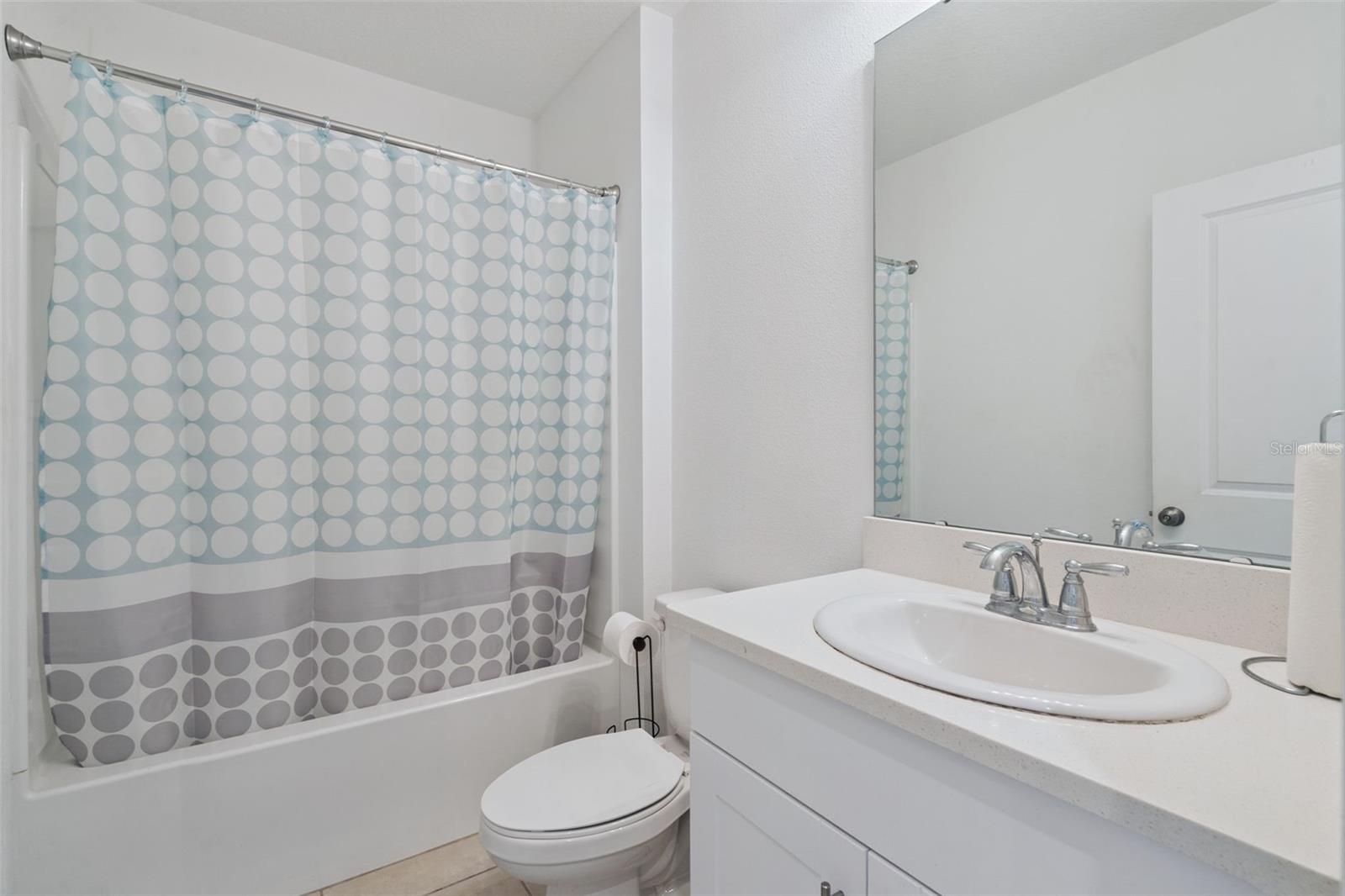 Image 20 of 29 For 392 Citrine Loop