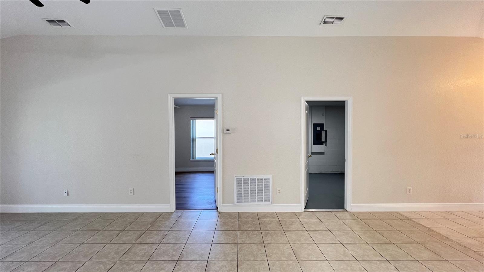 Image 11 of 37 For 1441 Silver Cove Drive