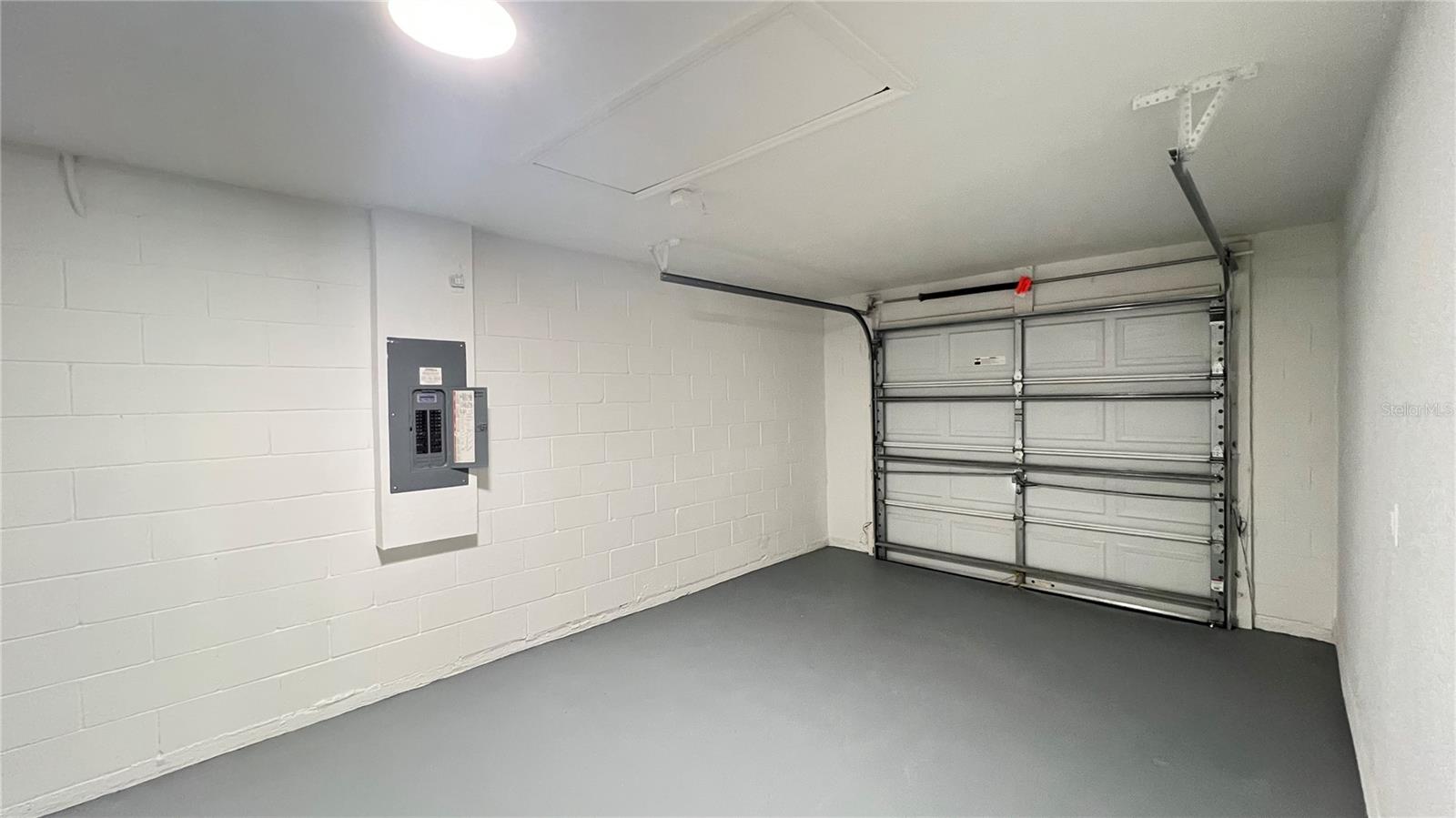 Image 14 of 37 For 1441 Silver Cove Drive