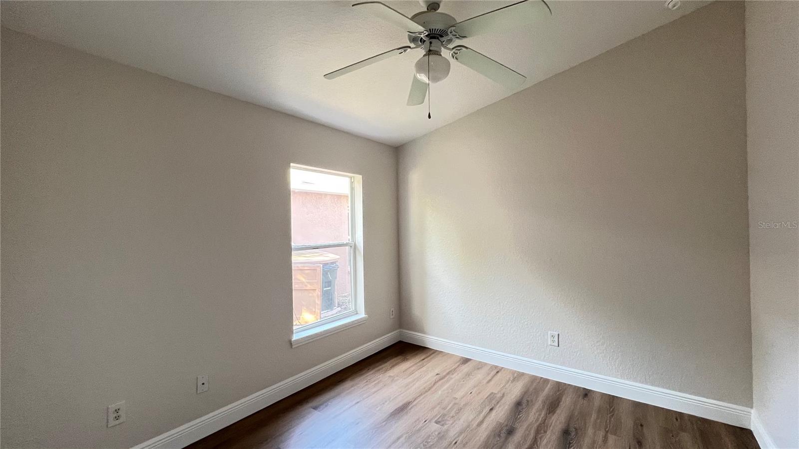 Image 22 of 37 For 1441 Silver Cove Drive