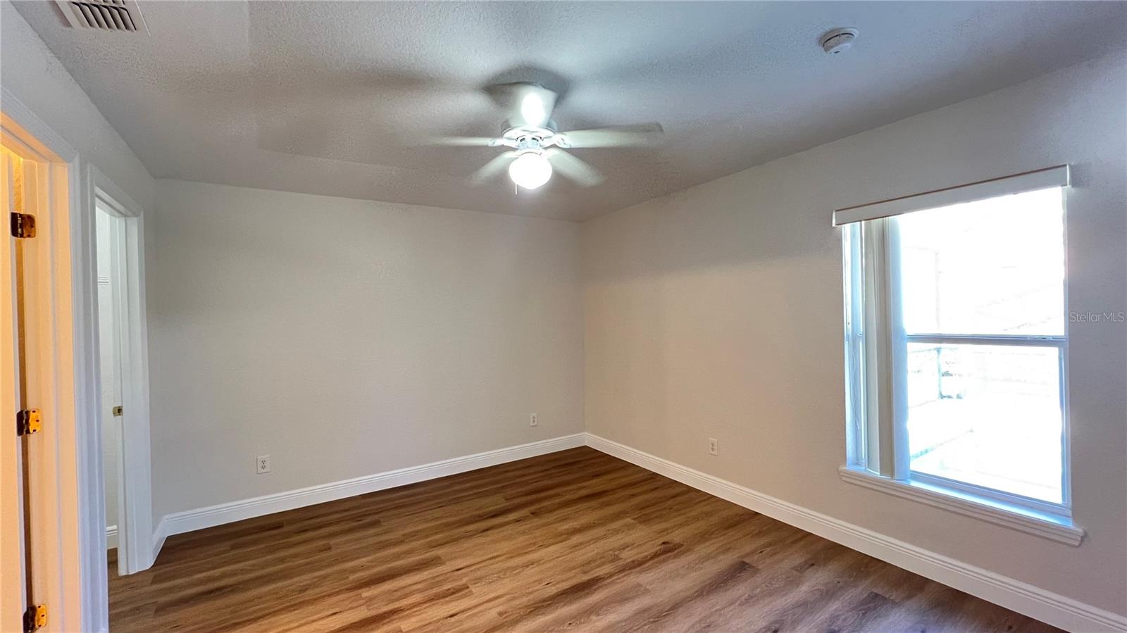 Image 28 of 37 For 1441 Silver Cove Drive