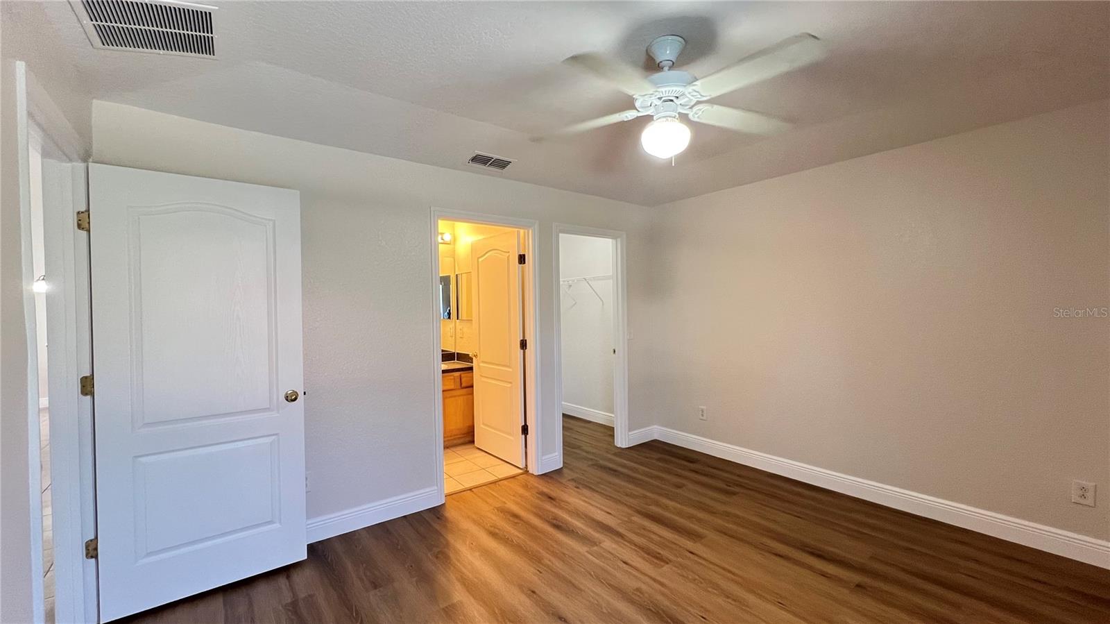 Image 29 of 37 For 1441 Silver Cove Drive