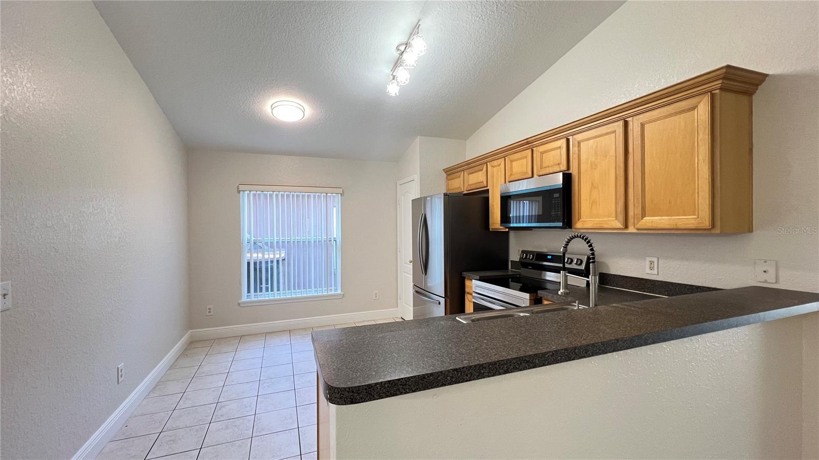 Image 9 of 37 For 1441 Silver Cove Drive