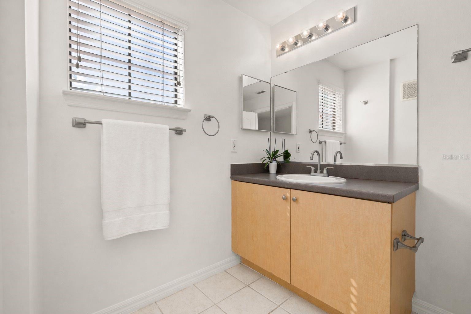 Image 19 of 35 For 755 Siena Palm Drive 755