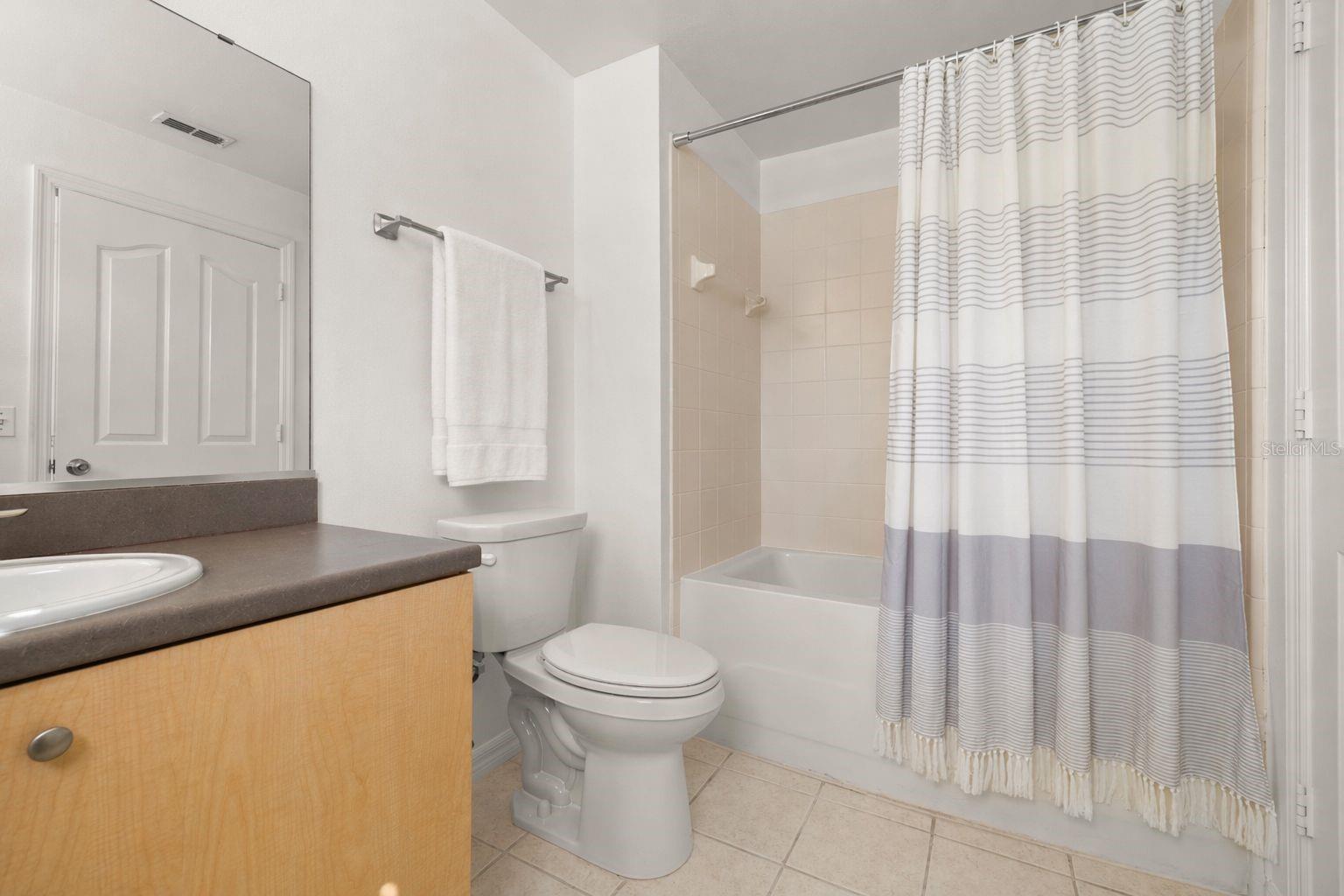 Image 20 of 35 For 755 Siena Palm Drive 755
