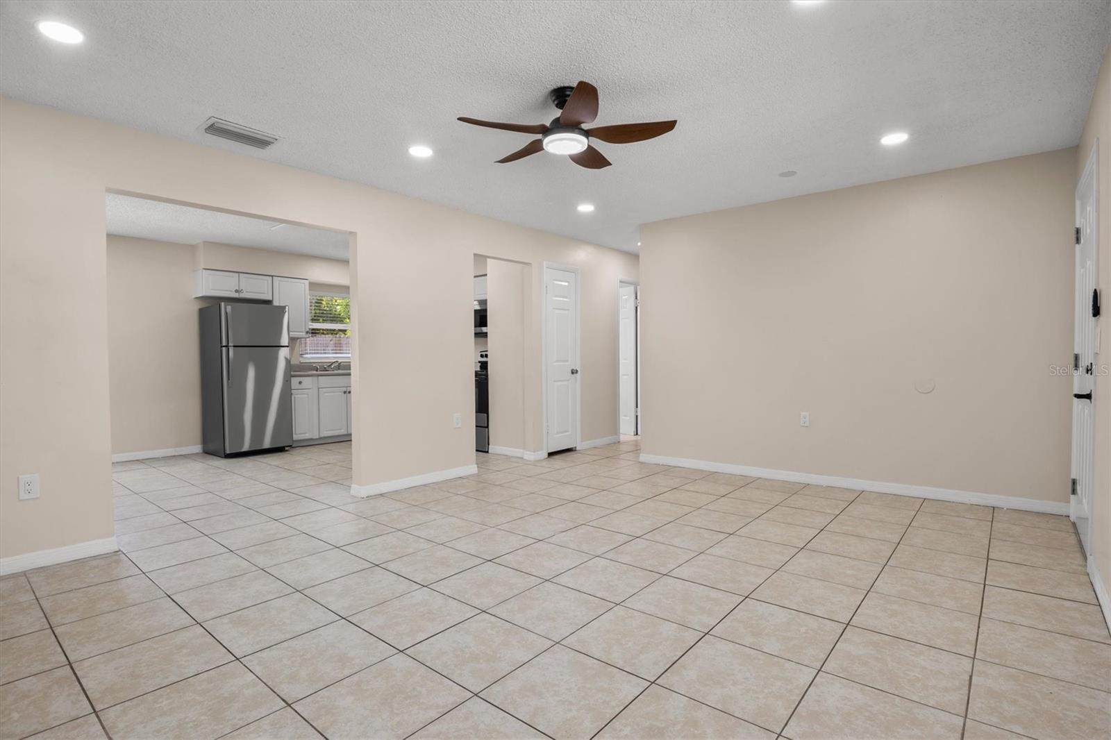 Image 5 of 32 For 731 30th Street Nw