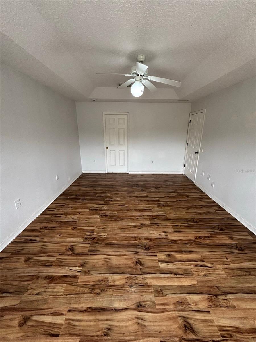 Image 11 of 26 For 205 Golf Aire Boulevard