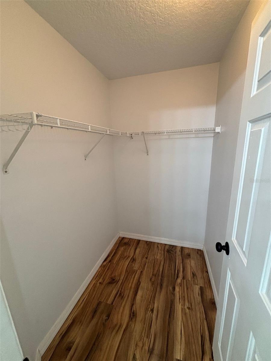 Image 15 of 26 For 205 Golf Aire Boulevard