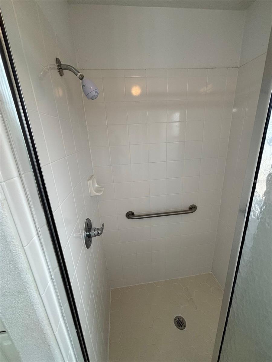 Image 20 of 26 For 205 Golf Aire Boulevard