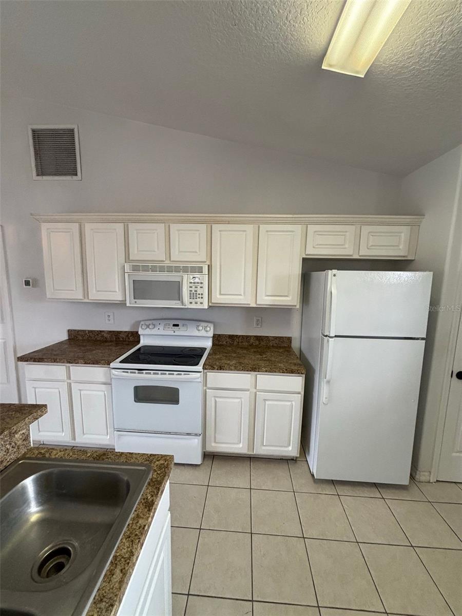 Image 6 of 26 For 205 Golf Aire Boulevard