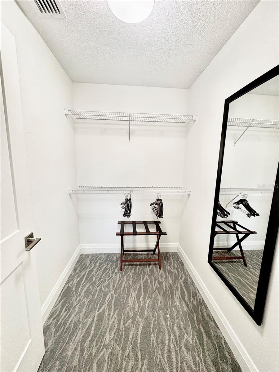 Image 11 of 17 For 14501 Grove Resort Avenue 3524